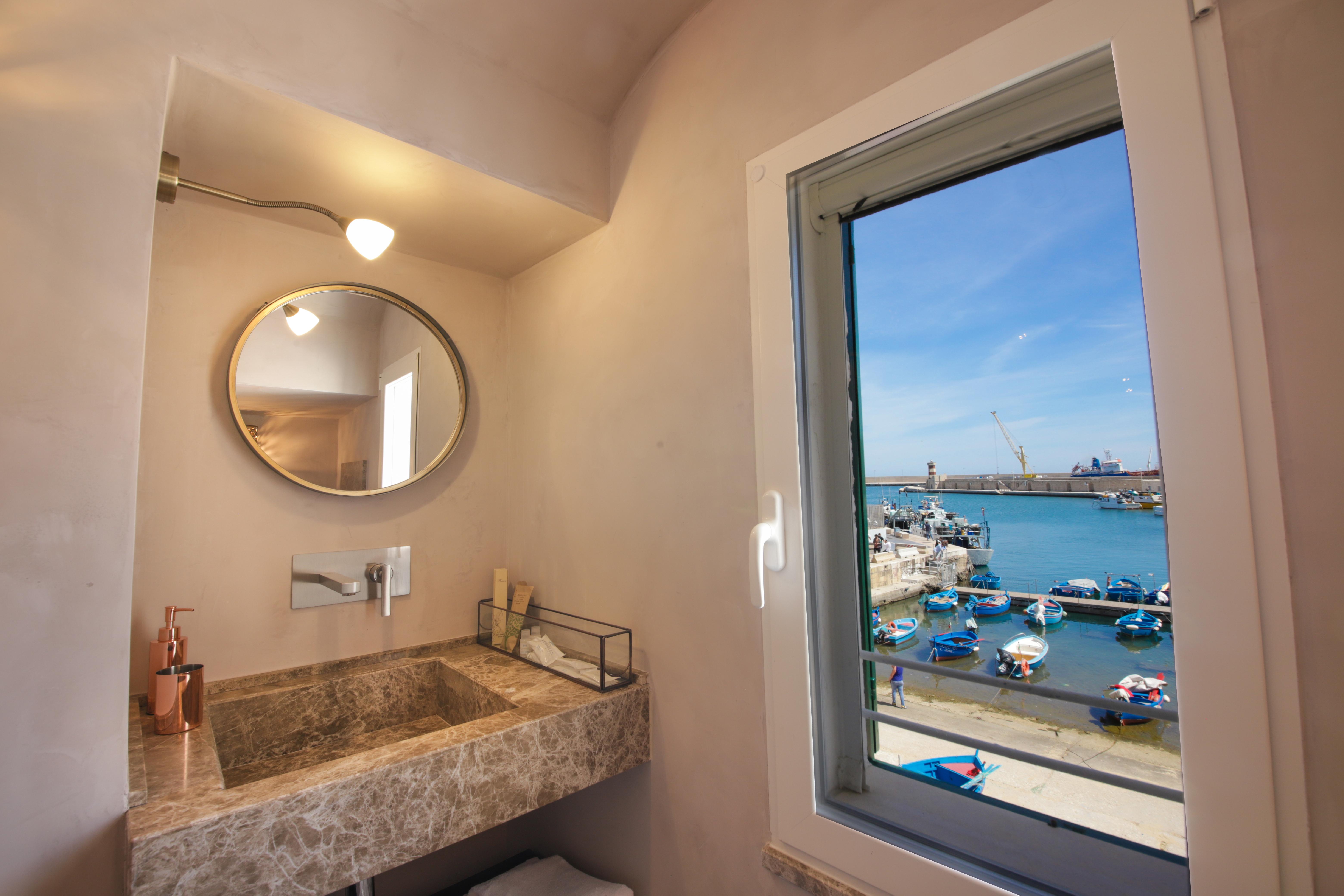 Al Console Luxury Suite Monopoli Exterior photo
